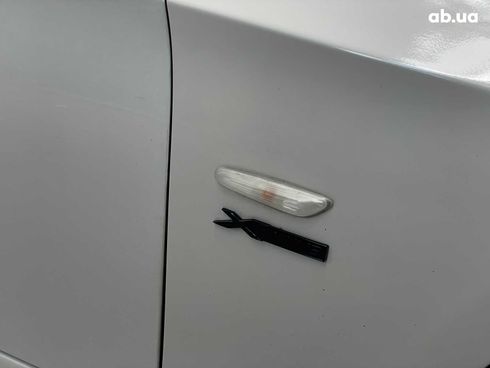 BMW 3 серия 2010 белый - фото 8