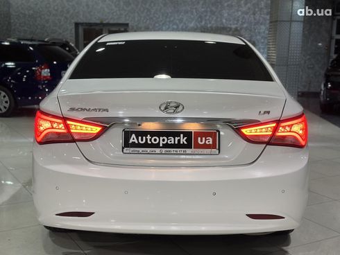 Hyundai Sonata 2014 белый - фото 6