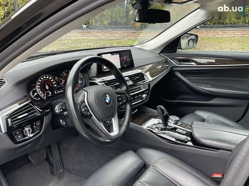 BMW 5 серия 2019 - фото 12
