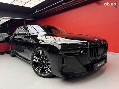 BMW 7 серия 2023 - фото 11