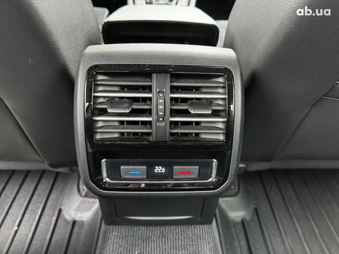 Volkswagen Passat 2018 серый - фото 31
