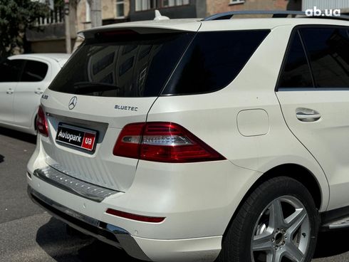 Mercedes-Benz M-Класс 2013 белый - фото 11