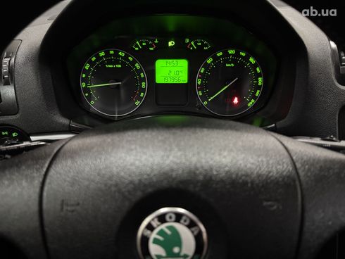 Skoda Octavia 2008 вишневый - фото 12