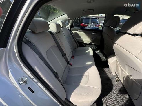 Hyundai Sonata 2016 - фото 23
