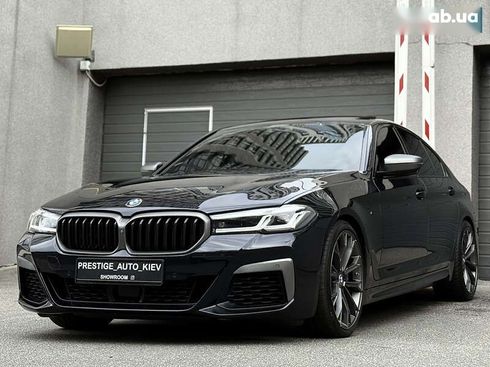 BMW 5 серия 2018 - фото 9