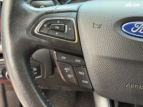 Ford Focus 2016 красный - фото 78