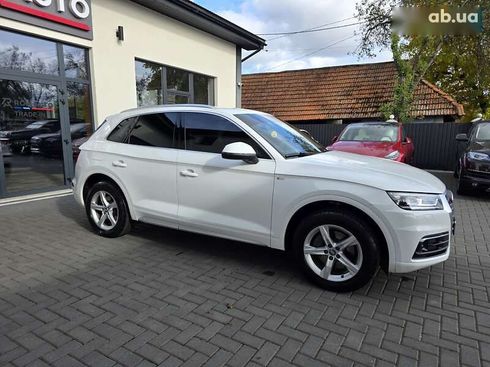 Audi Q5 2017 - фото 15
