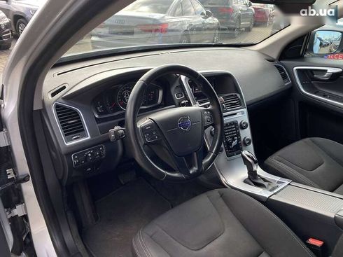 Volvo XC60 2017 - фото 10