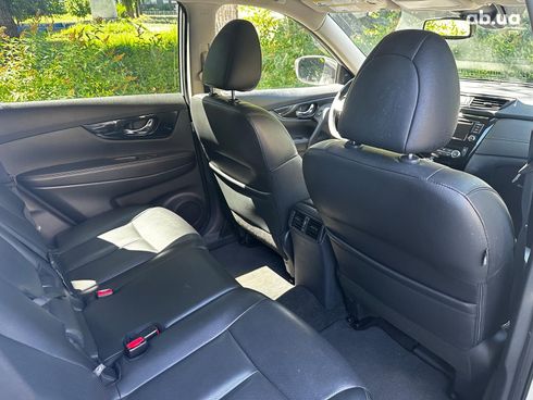 Nissan Rogue 2018 белый - фото 24