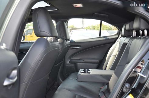 Lexus UX 2019 - фото 28
