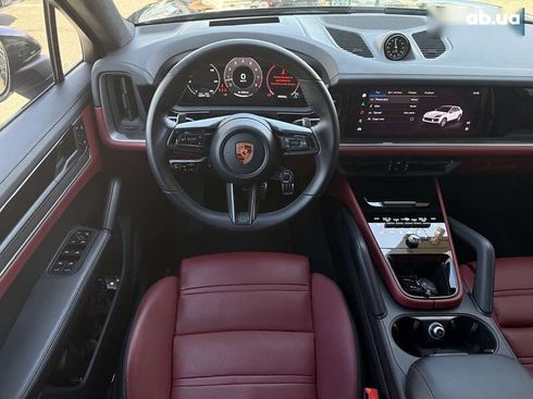 Porsche Cayenne Coupe 2024 - фото 15
