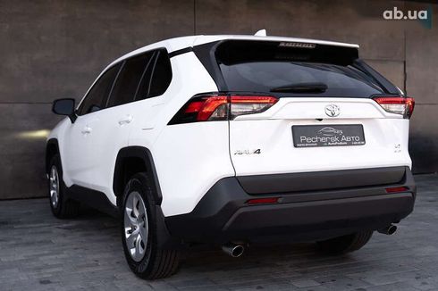Toyota RAV4 2022 - фото 11