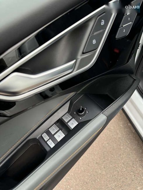 Audi Q4 e-tron 2023 - фото 18