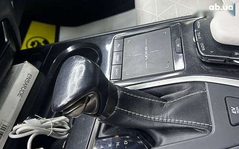 Lexus UX 2019 - фото 12