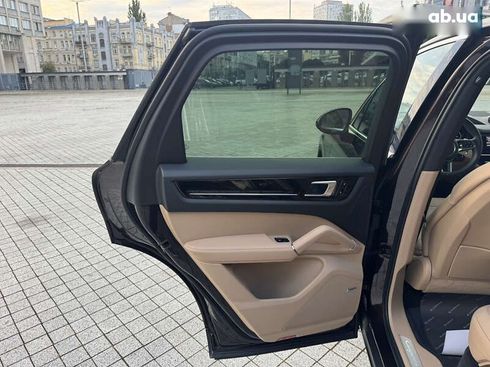 Porsche Cayenne 2018 - фото 23