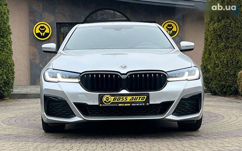 BMW 5 серия 2018 - фото 2