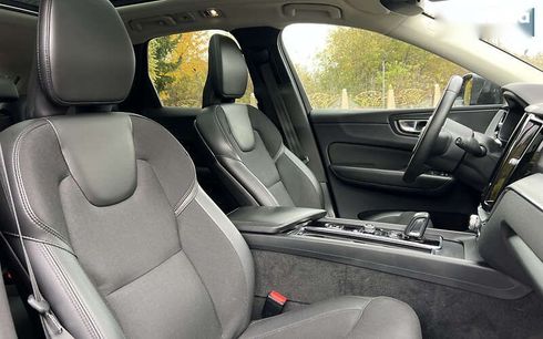Volvo XC60 2020 - фото 20