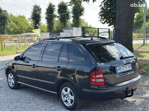Skoda Fabia 2002 - фото 14