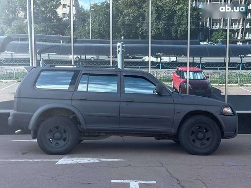 Mitsubishi Pajero Sport 2002 - фото 4