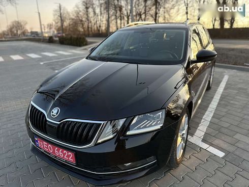 Skoda Octavia 2018 - фото 7