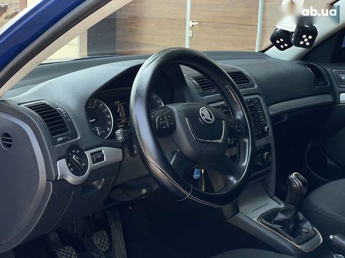 Skoda Octavia 2011 - фото 24