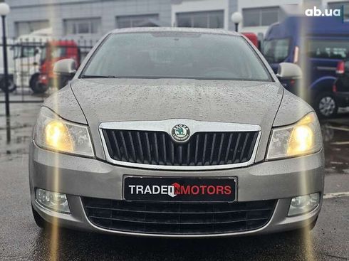 Skoda Octavia 2012 - фото 2