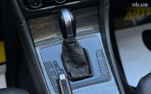 Volkswagen Passat 2015 - фото 17