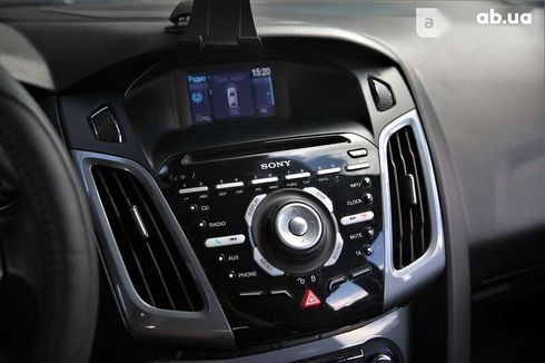 Ford Focus 2013 - фото 15