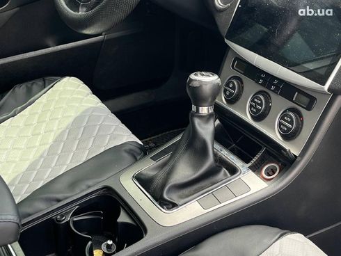 Volkswagen passat b6 2005 серый - фото 27