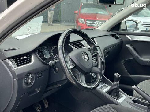 Skoda Octavia 2014 белый - фото 34