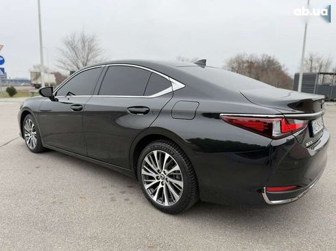 Lexus ES 2021 - фото 19