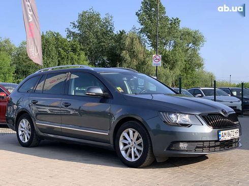 Skoda Superb 2013 - фото 5