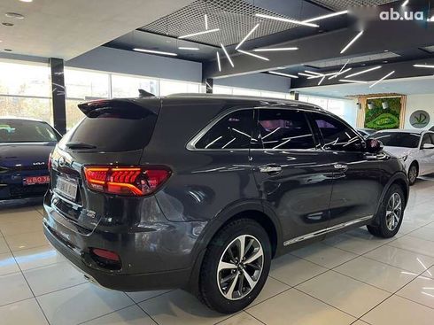 Kia Sorento 2019 - фото 4