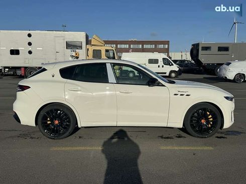 Maserati Levante 2022 - фото 2