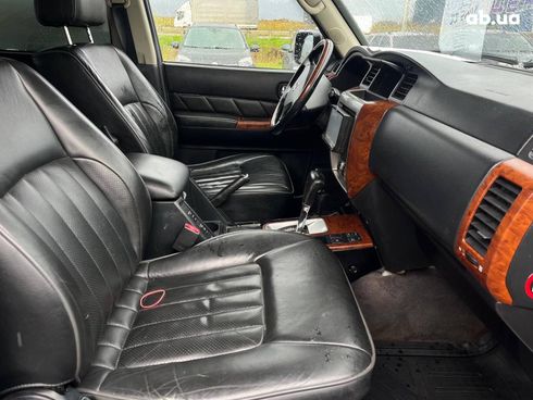 Nissan Patrol 2009 серый - фото 50