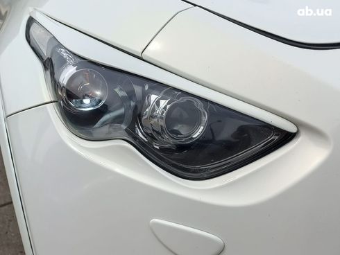 Infiniti FX-Series 2013 белый - фото 6