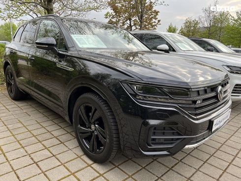 Volkswagen Touareg 2022 - фото 36