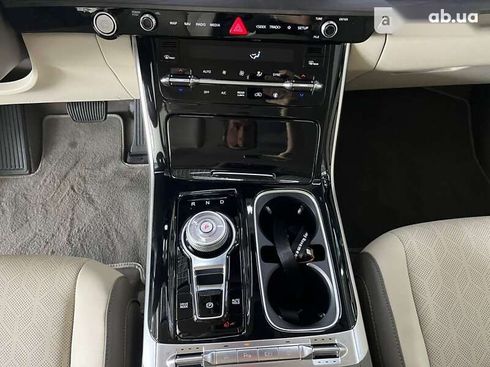 Kia Carnival 2021 - фото 16