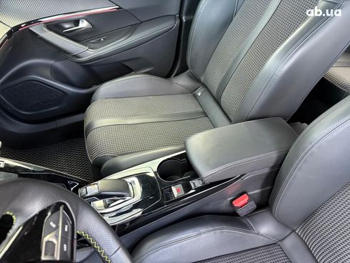 Peugeot e-2008 2021 черный - фото 28