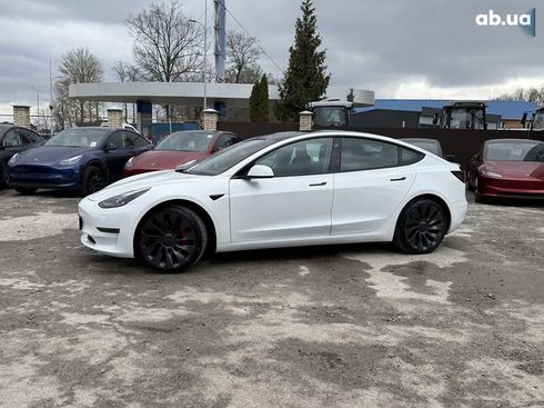 Tesla Model 3 2022 - фото 4