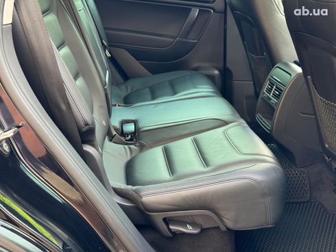 Volkswagen Touareg 2014 черный - фото 27
