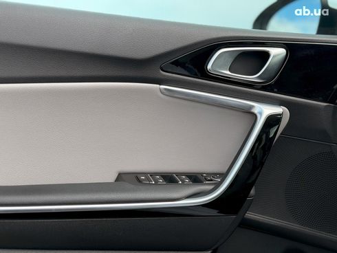 Kia Cee'd 2019 белый - фото 15