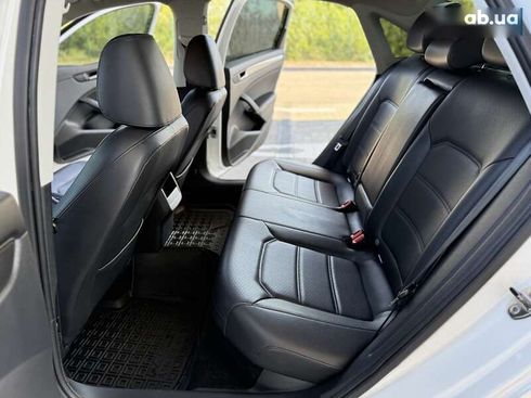 Volkswagen Passat 2014 - фото 24