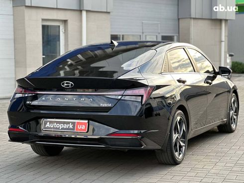 Hyundai Elantra 2022 черный - фото 7