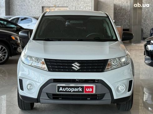 Suzuki Vitara 2018 белый - фото 2