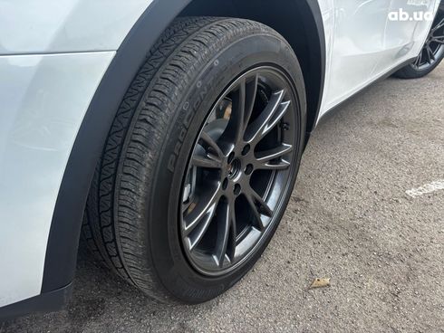 Tesla Model Y 2024 белый - фото 25