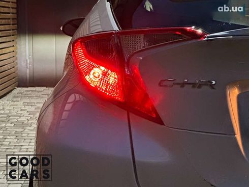 Toyota C-HR 2019 - фото 11