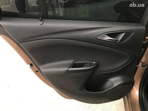 Opel Astra 2016 коричневый - фото 16