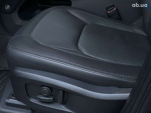 Land Rover Defender 2022 - фото 29