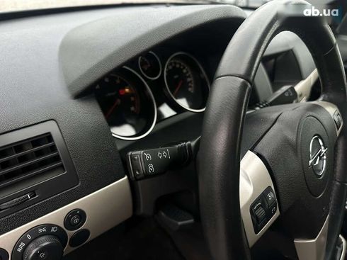 Opel Astra 2008 - фото 30